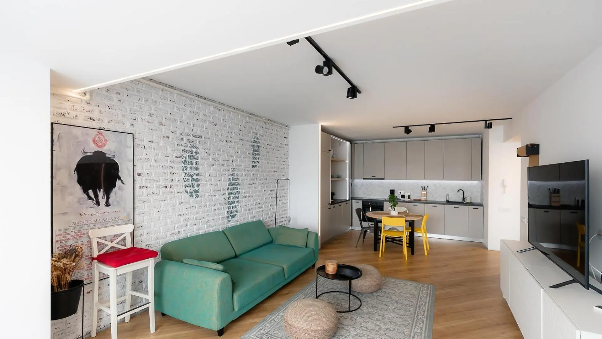 Jade Nest I 1 Bedroom Apartment With Parking Voluntari 0*,  Romania