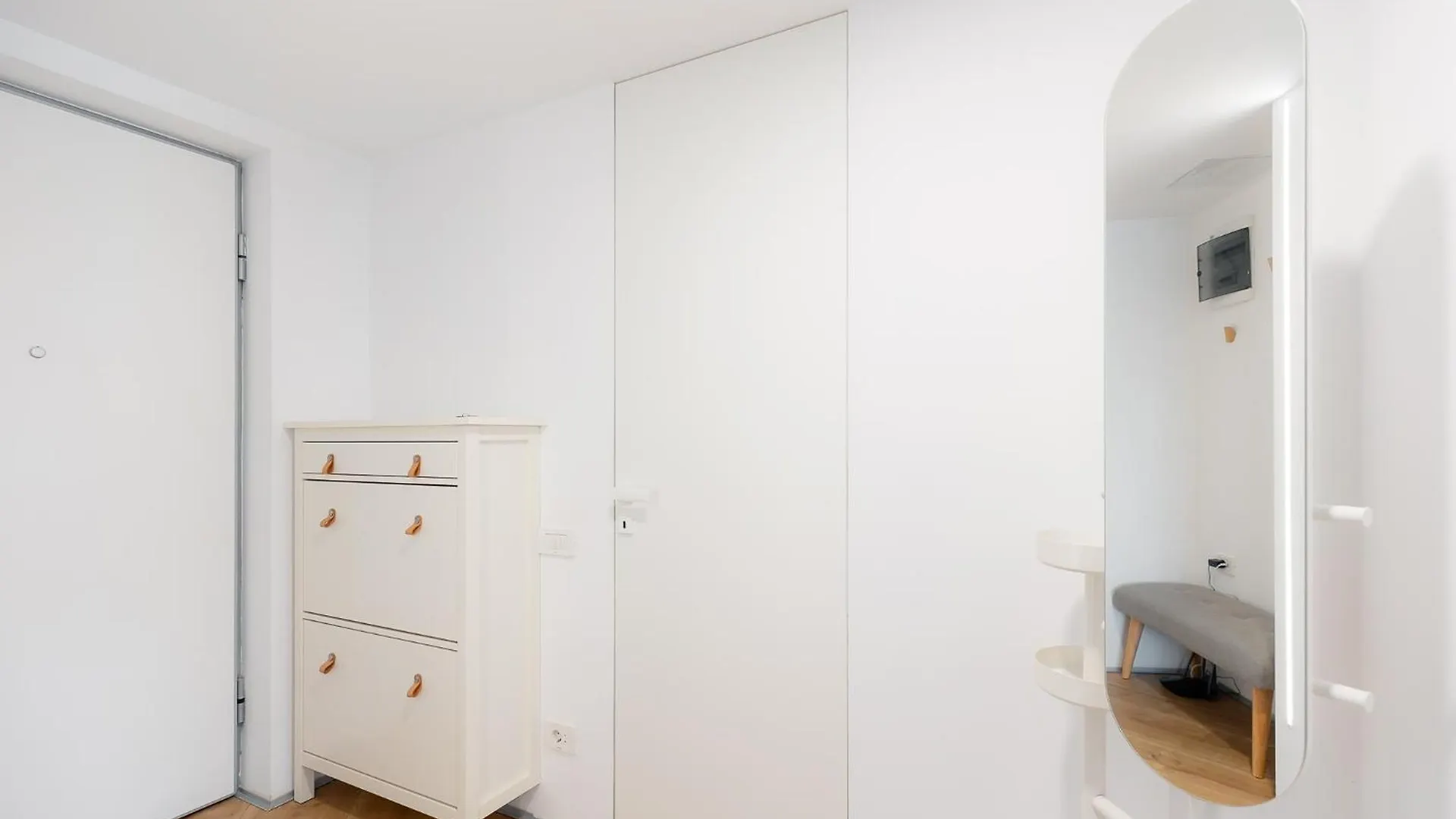 Jade Nest I 1 Bedroom Apartment With Parking Voluntari