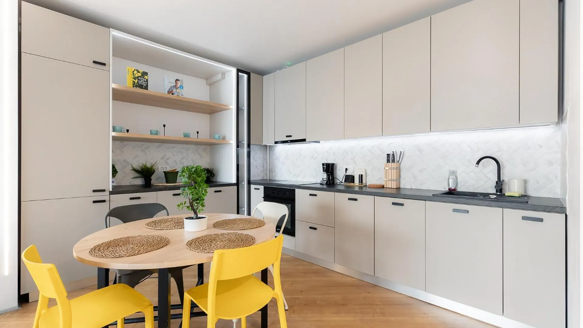 Jade Nest I 1 Bedroom Apartment With Parking Voluntari Romania